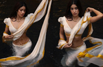 Janhvi Kapoor is an absolute sight to behold in a stunning white-gold saree, see pics